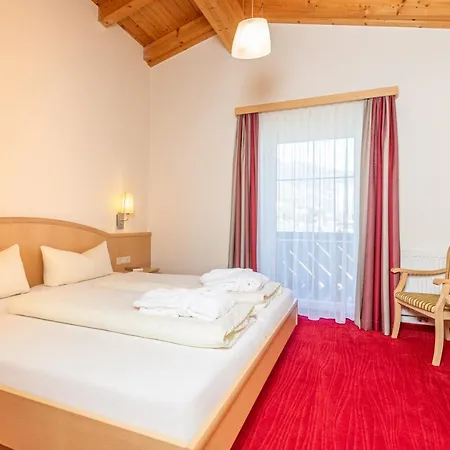 Olympia Apartment *