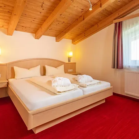 Olympia Apartment *