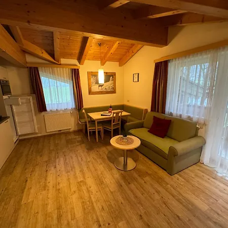 Olympia Apartment *